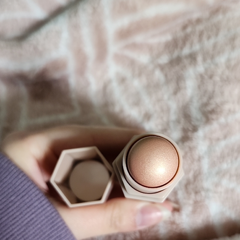 Fenty Beauty Shimmer Stick - Picture 6 of 7
